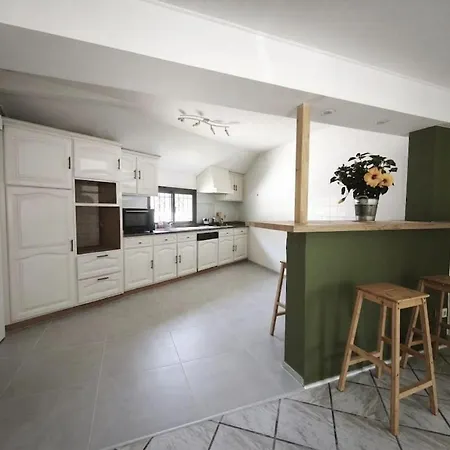 Сasa de vacaciones House , Garage For Motorcycles And Terrace *