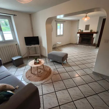 House , Garage For Motorcycles And Terrace Сasa de vacaciones